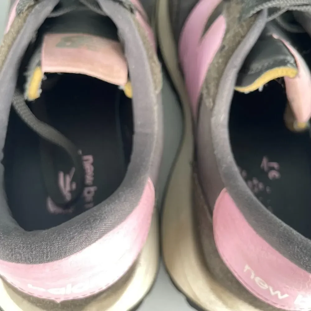 New Balance 237 Women's Size 9.5 Grey Pink Suede Casual Sneaker Comfort Shoe EUC